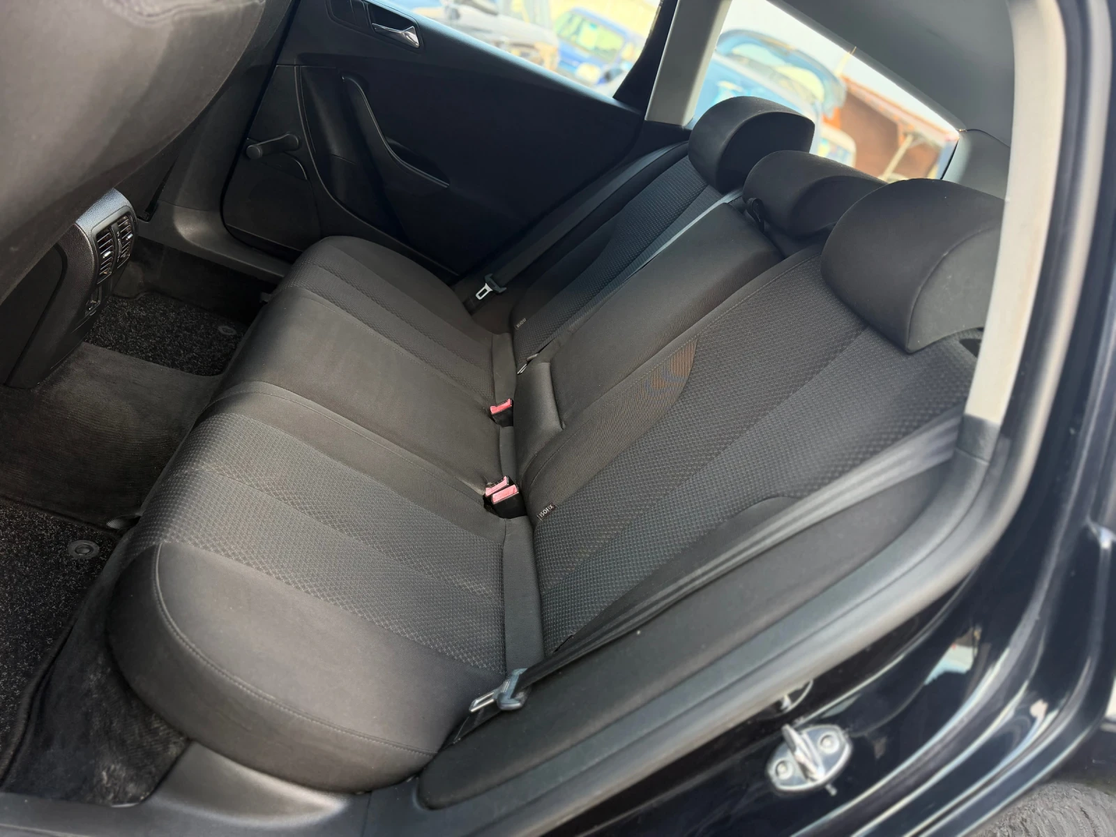 VW Passat 1.9TDI 105кс НАВИ КЛИМАТРОНИК МУЛТИ-ВОЛАН, снимка 12 - Автомобили и джипове - 53985190