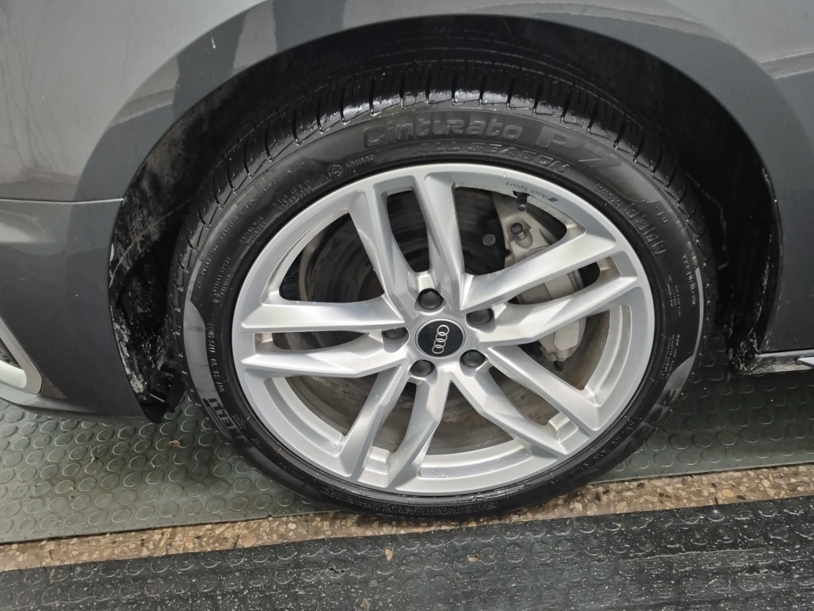 Audi A4 TECHNIK * * CARFAX * * АВТО КРЕДИТ * * , снимка 5 - Автомобили и джипове - 54259145