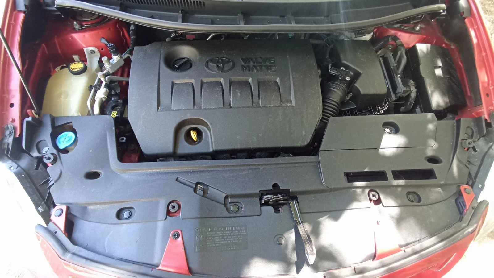 Toyota Auris, снимка 15 - Автомобили и джипове - 54333980