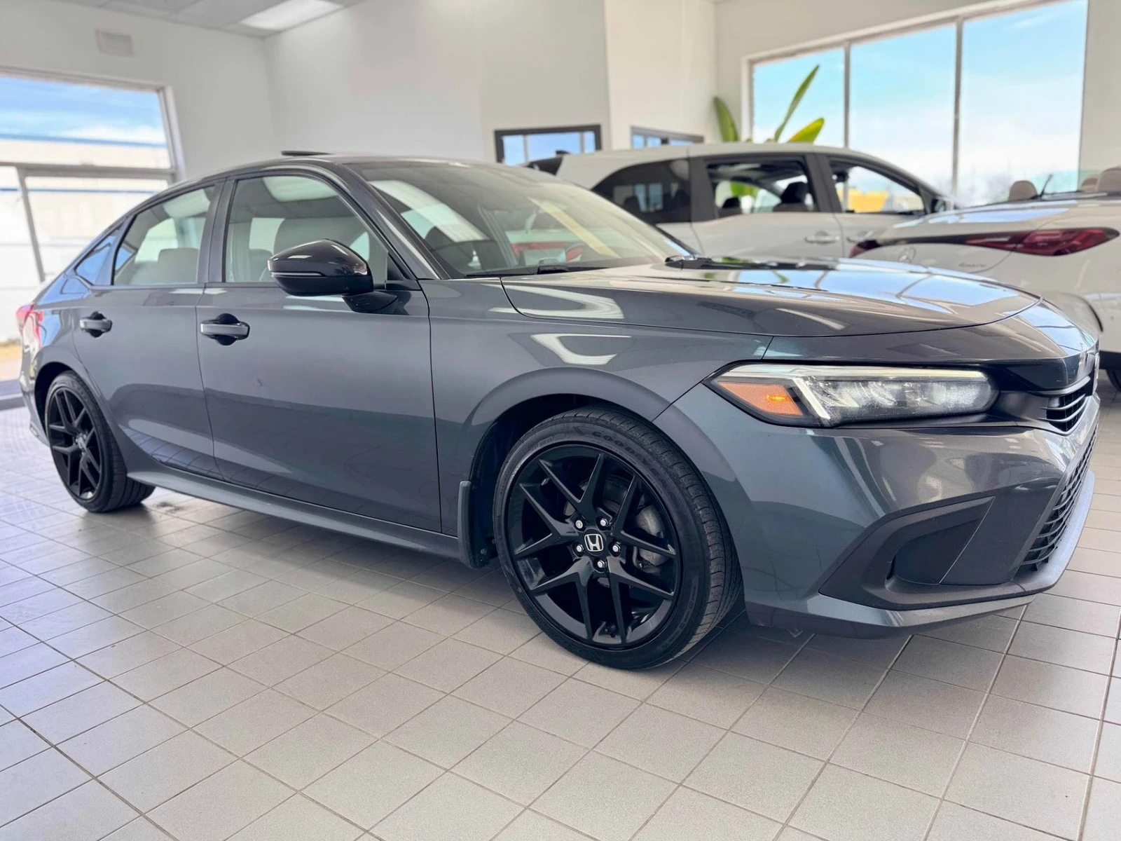 Honda Civic Sport CVT/Gloss Black/Honda Sensing, снимка 3 - Автомобили и джипове - 54336622