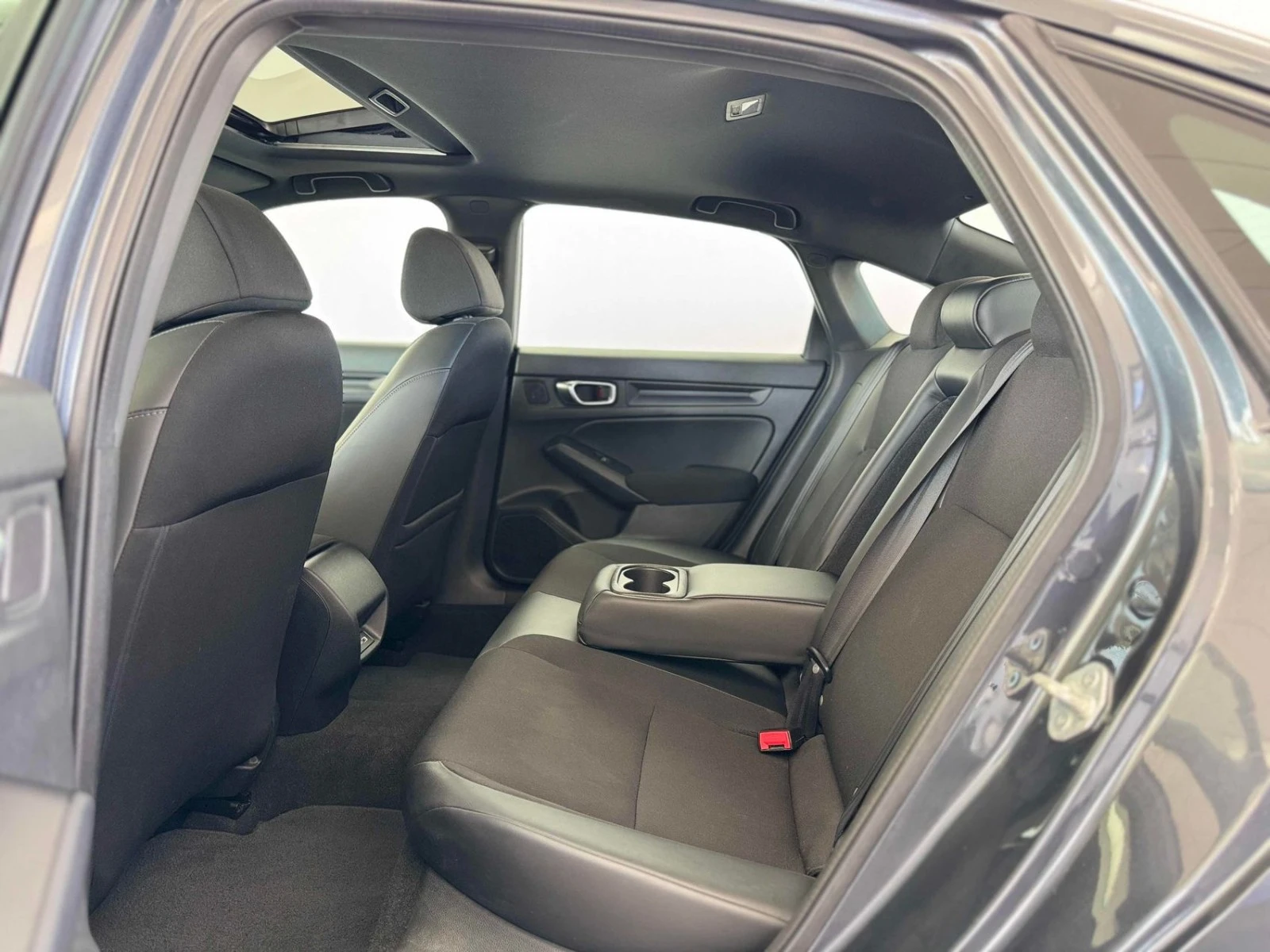 Honda Civic Sport CVT/Gloss Black/Honda Sensing, снимка 11 - Автомобили и джипове - 54336622