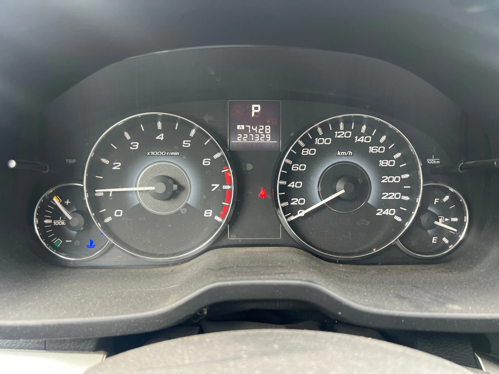 Subaru Outback 2.5 BI FUEL 4x4, снимка 12 - Автомобили и джипове - 54364788