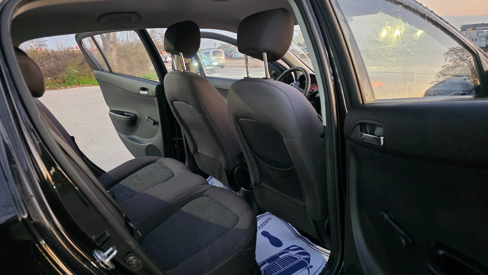 Hyundai I20 1.3i/80hp-АГУ, снимка 10 - Автомобили и джипове - 54598997