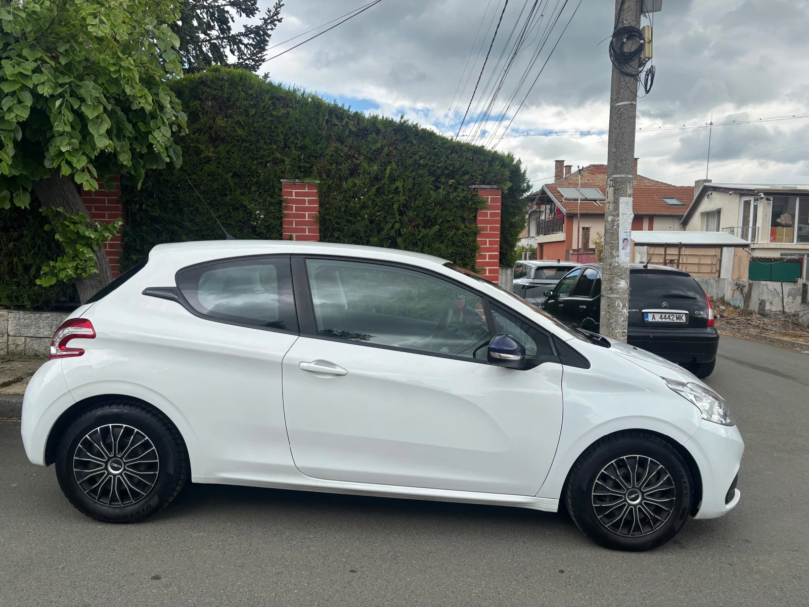 Peugeot 208, снимка 7 - Автомобили и джипове - 54798967