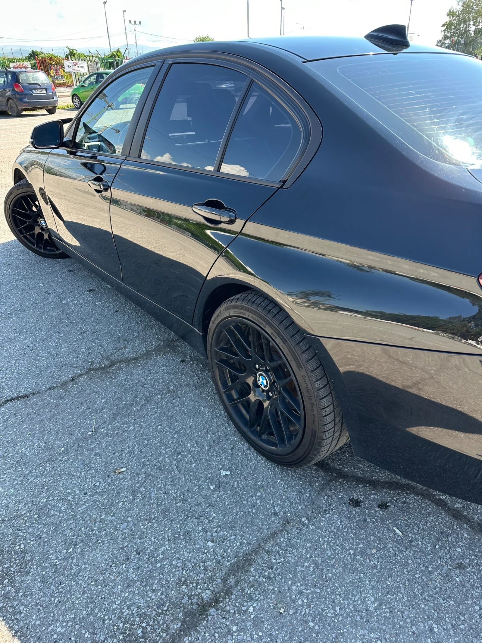 BMW 320, снимка 8 - Автомобили и джипове - 54840378