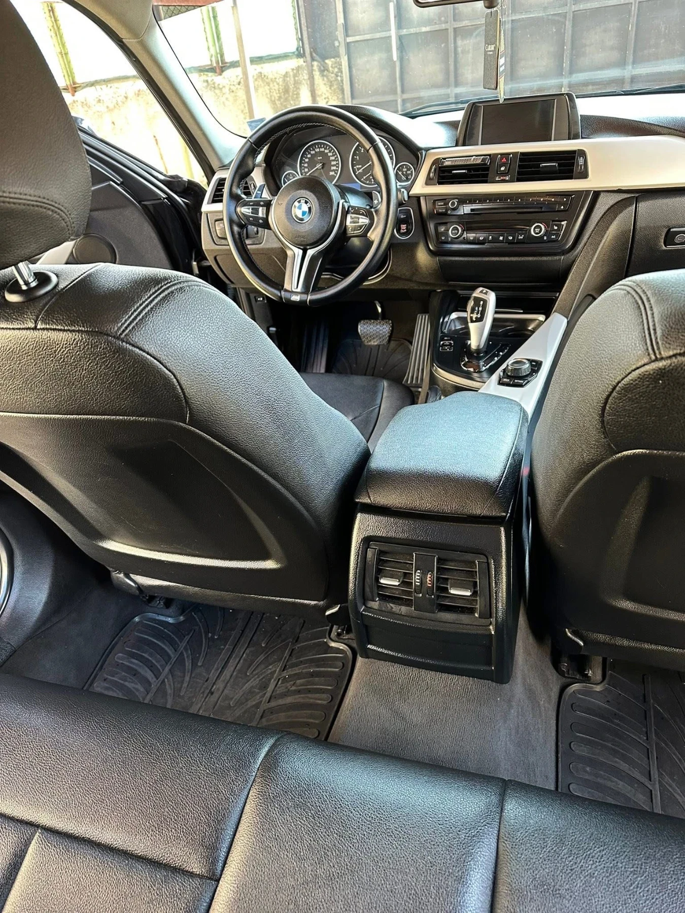 BMW 320, снимка 11 - Автомобили и джипове - 54840378