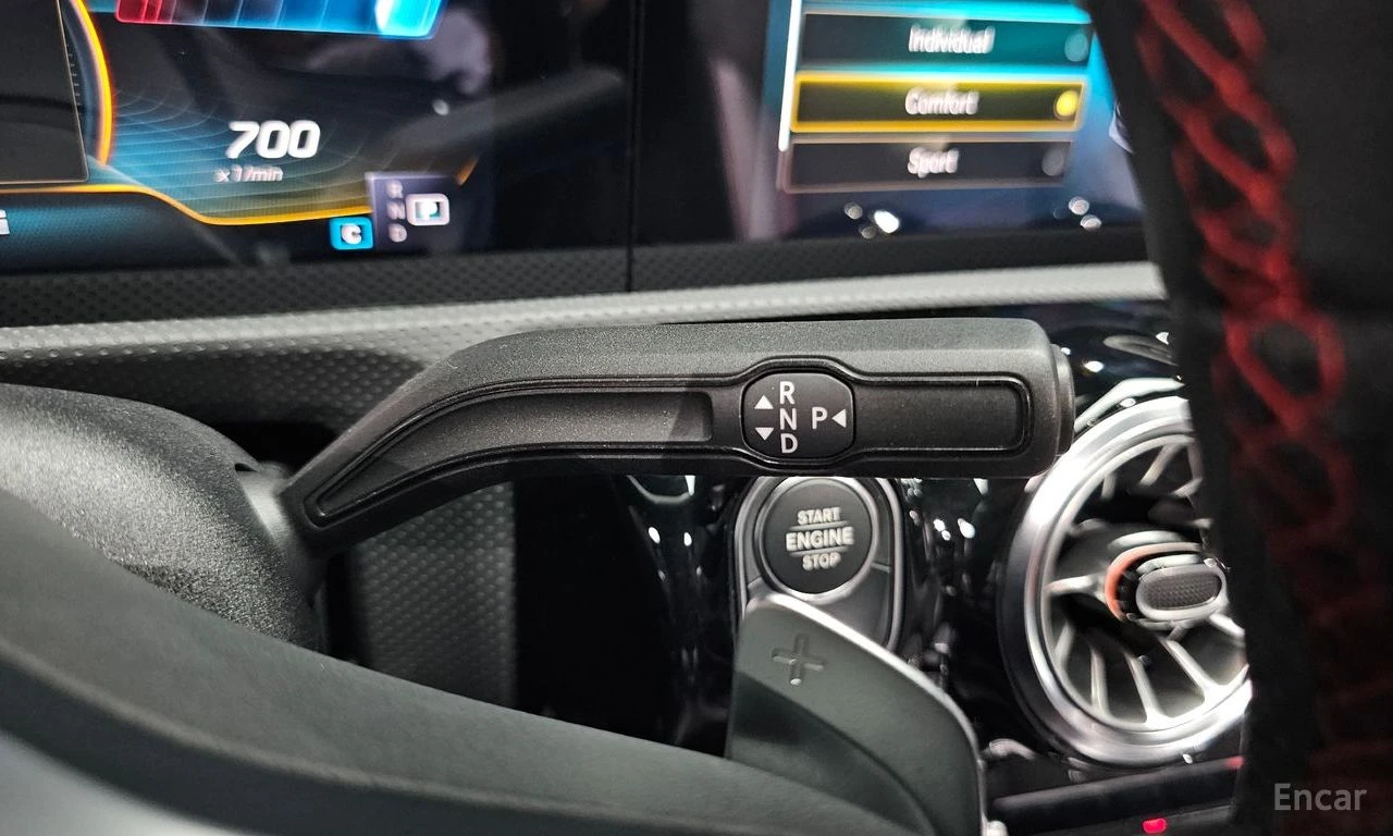 Mercedes-Benz A 35 AMG* 4MATIC* ПОДГРЕВ* НАВИГАЦИЯ, снимка 7 - Автомобили и джипове - 54866483