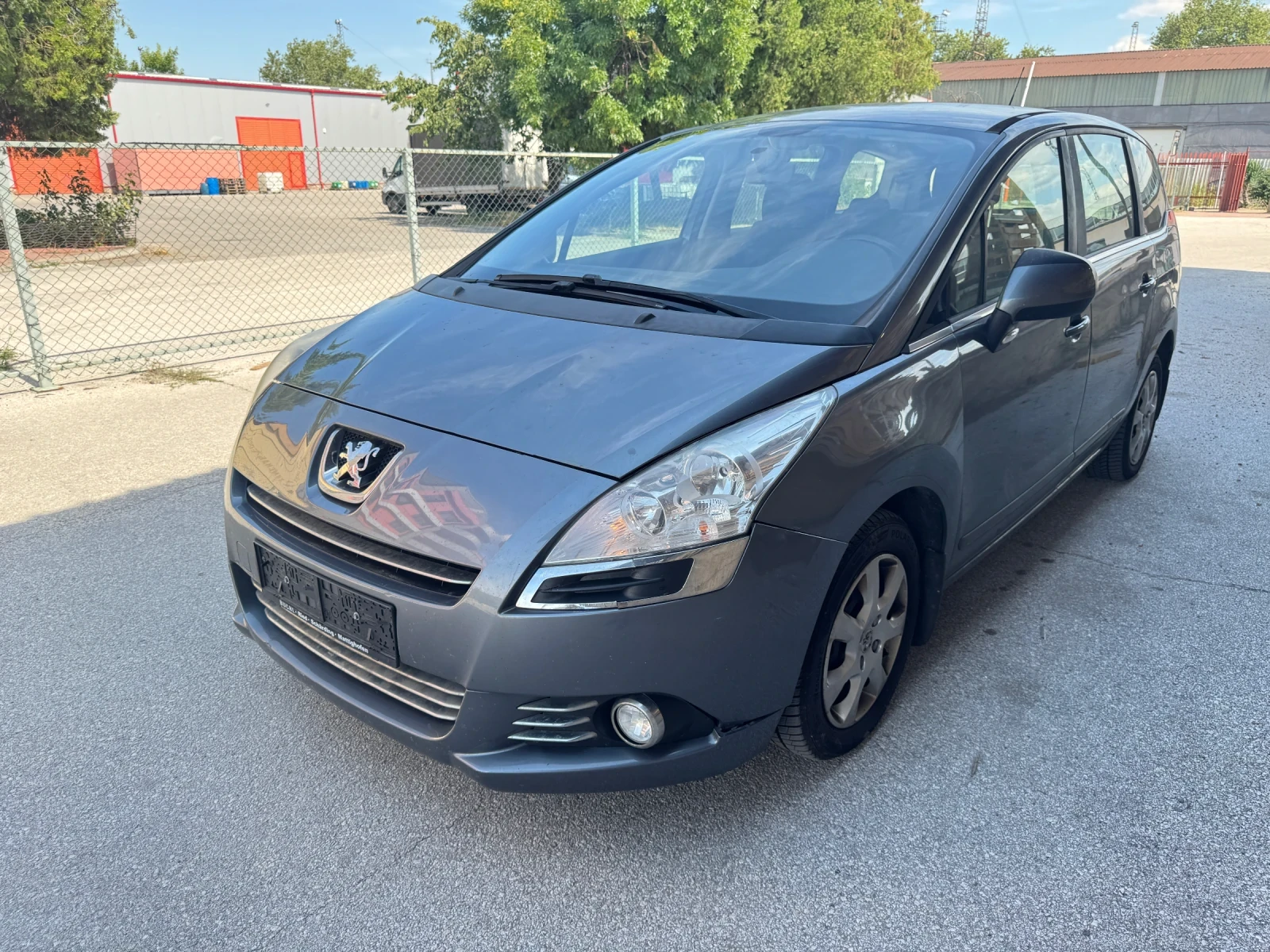 Peugeot 5008, снимка 2 - Автомобили и джипове - 55207158