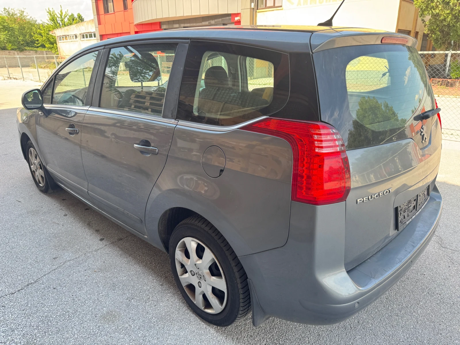 Peugeot 5008, снимка 4 - Автомобили и джипове - 55207158