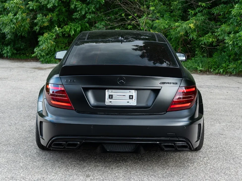 Mercedes-Benz C 63 AMG BLACK SERIES KIT | CARFAX |  , снимка 2 - Автомобили и джипове - 55614948