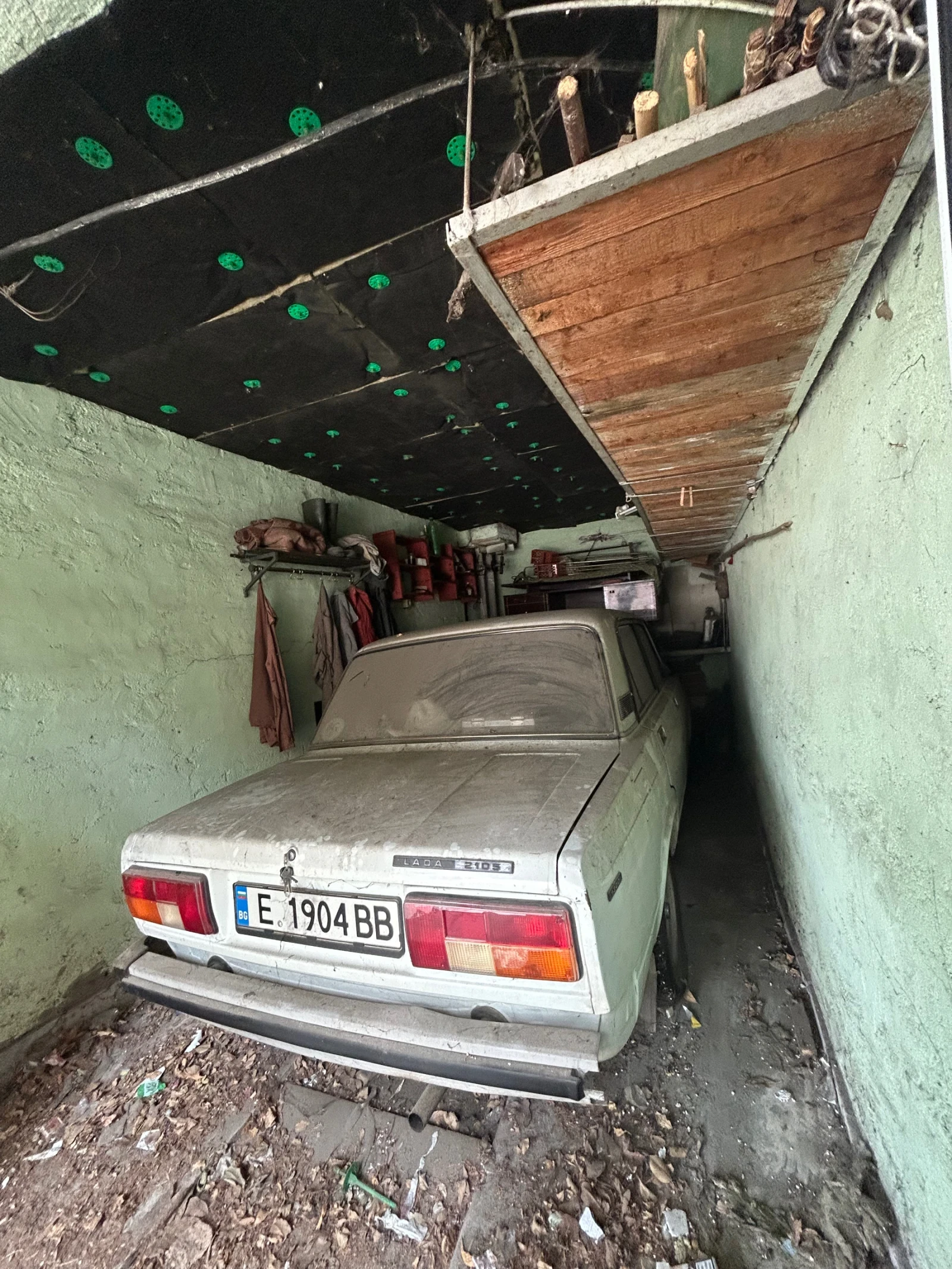 Lada 2105 РЕАЛНИ КМ: 61 хил, снимка 4 - Автомобили и джипове - 55842250