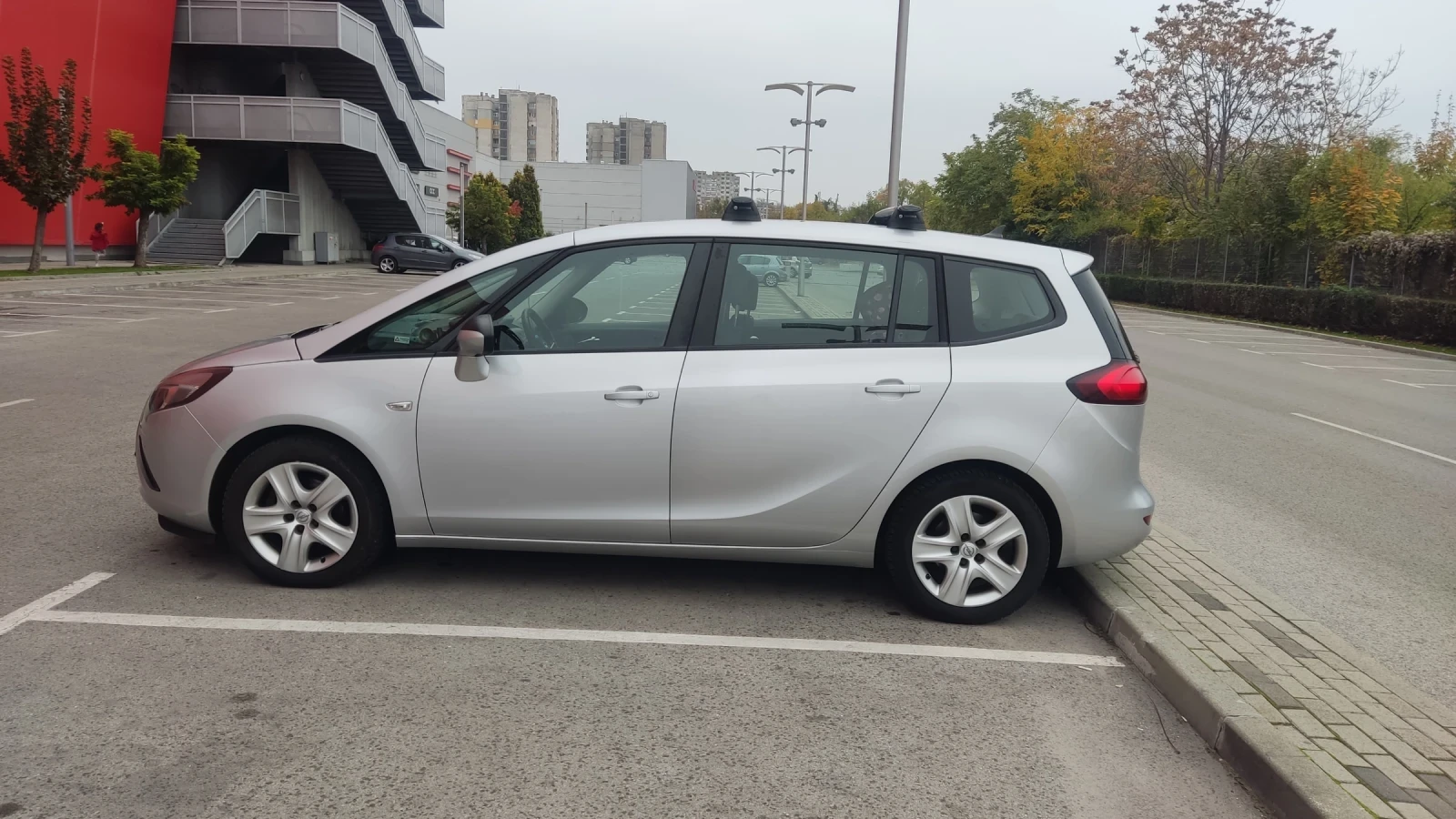 Opel Zafira, снимка 3 - Автомобили и джипове - 55694634