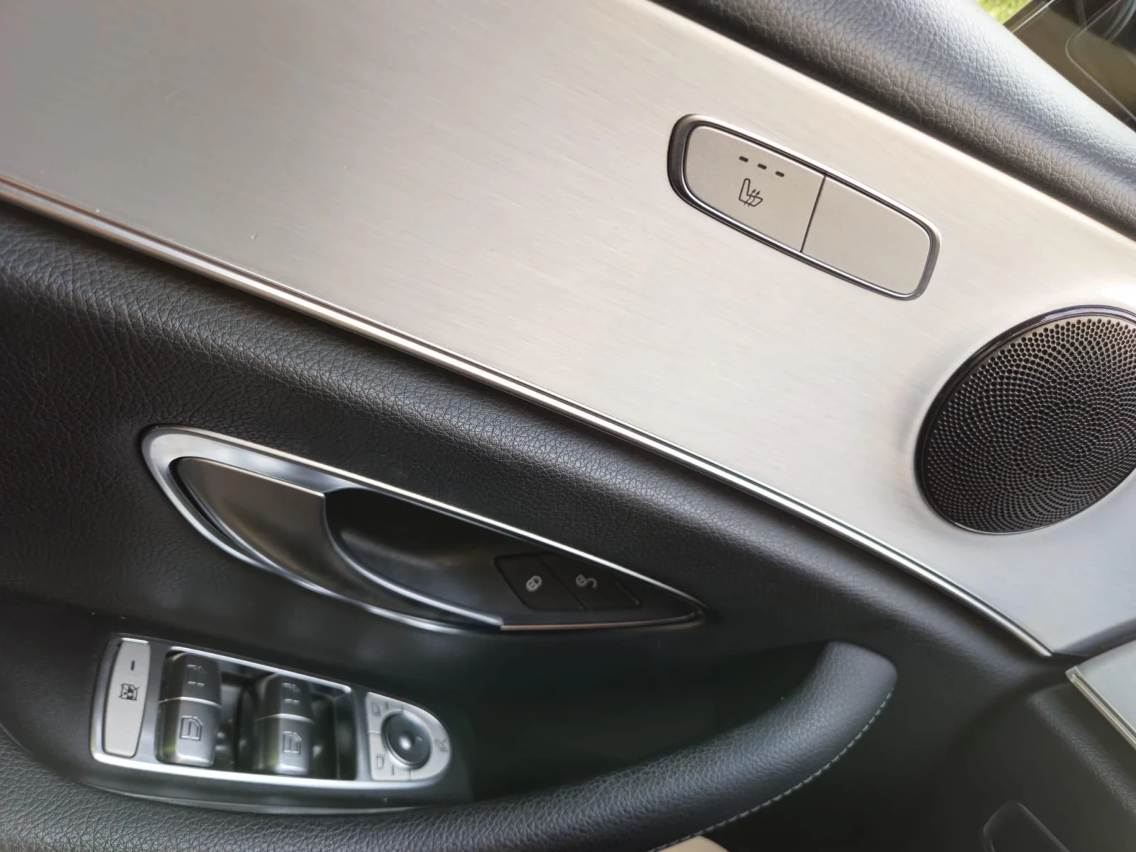 Mercedes-Benz E 300 E300de, снимка 14 - Автомобили и джипове - 55874338