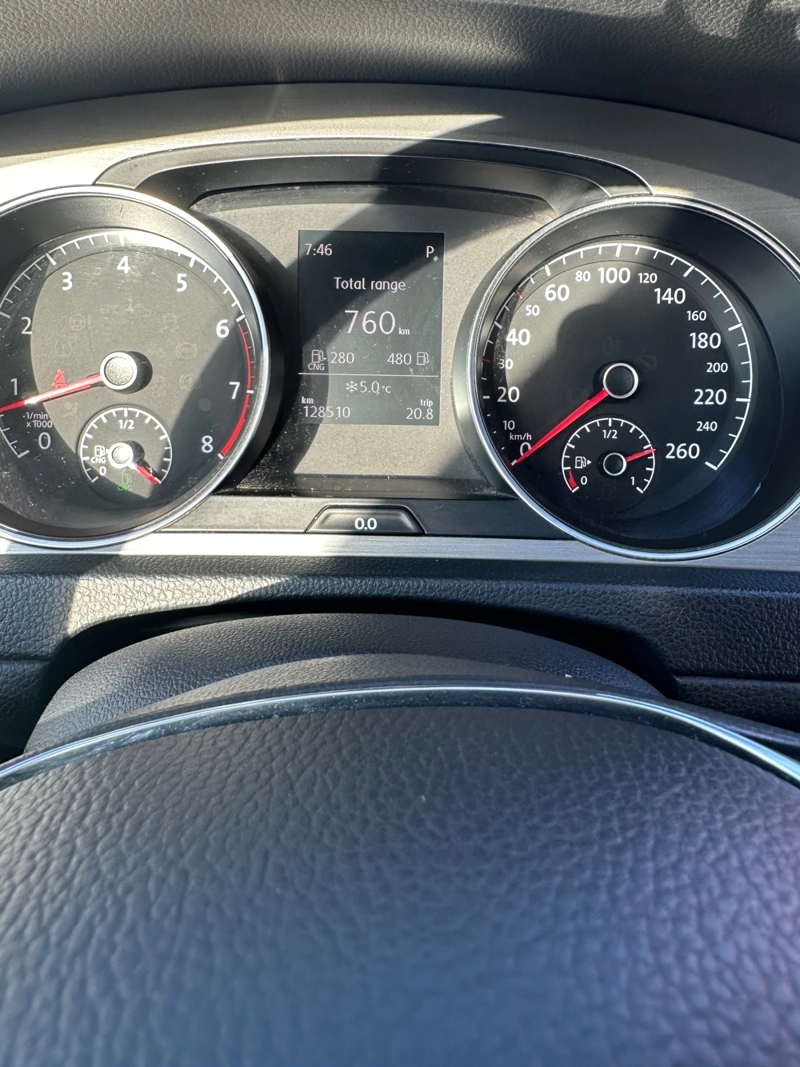VW Golf, снимка 8 - Автомобили и джипове - 56231150