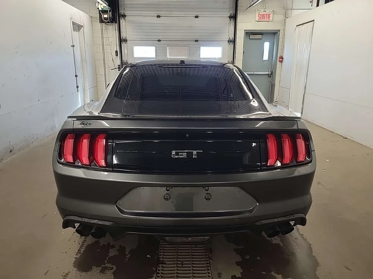 Ford Mustang * GT PREMIUM * CARFAX * ��� ������������ ������ | Mobile.bg � ����������� 16