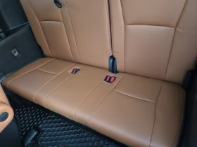 Toyota Highlander HYBRID LIMITED * 7 МЕСТА * AWD * CARFAX * , снимка 9