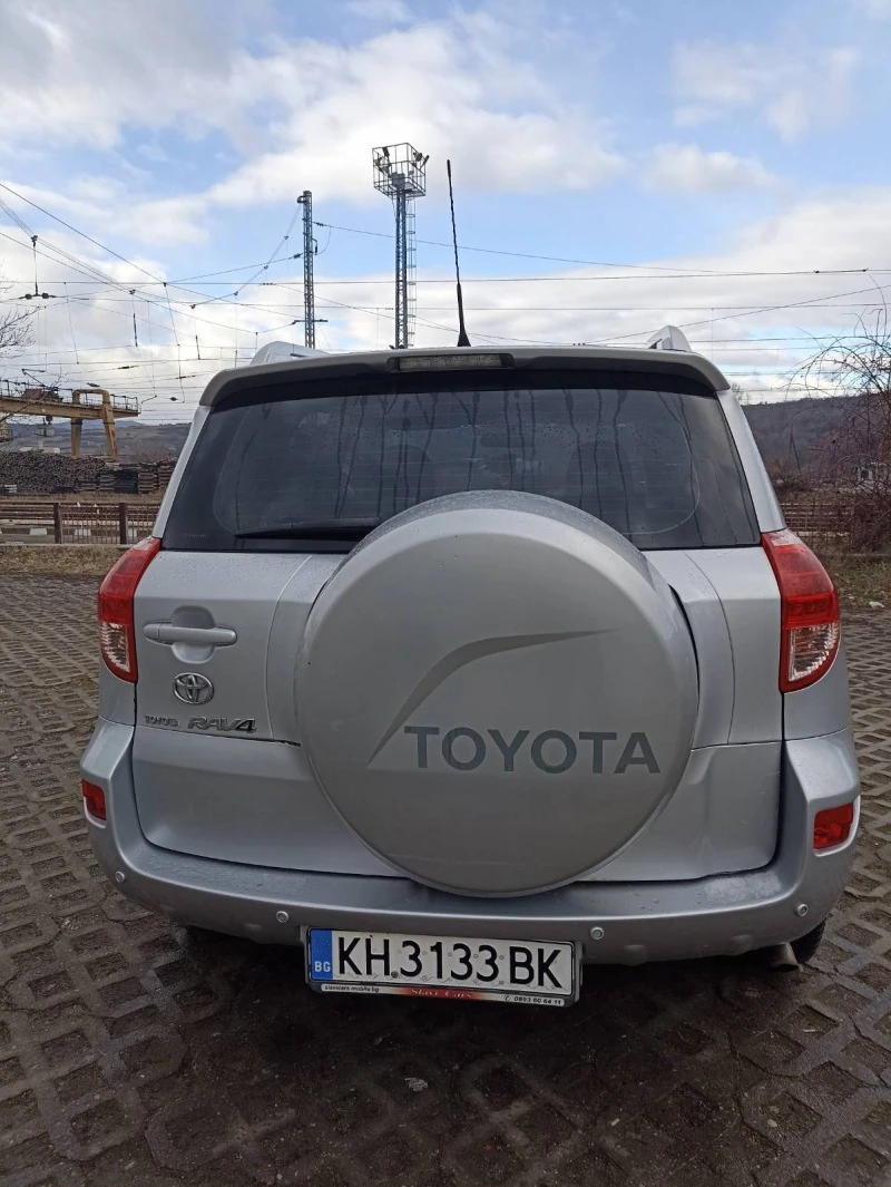 Toyota Rav4, снимка 3 - Автомобили и джипове - 49048578