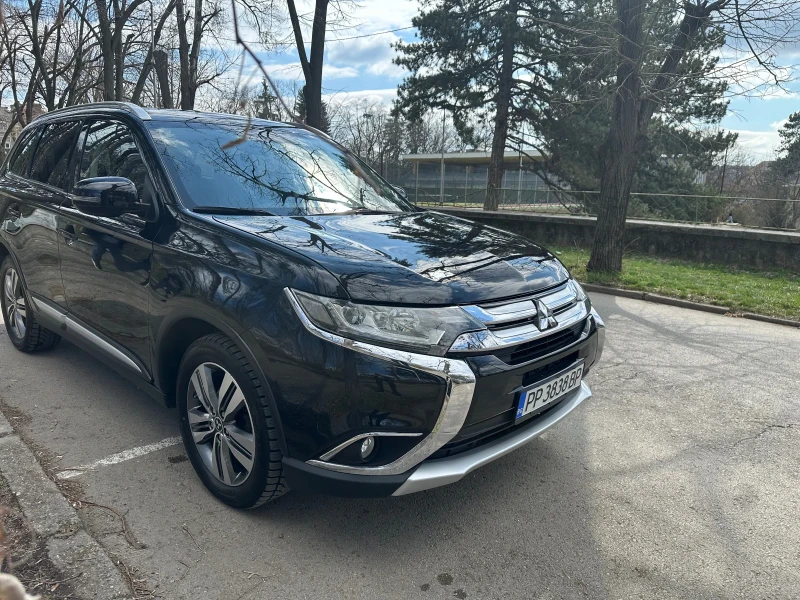 Mitsubishi Outlander 2.2 150 к.с. Автомат нави. Keyless.go! 7 местен, снимка 8 - Автомобили и джипове - 49556885