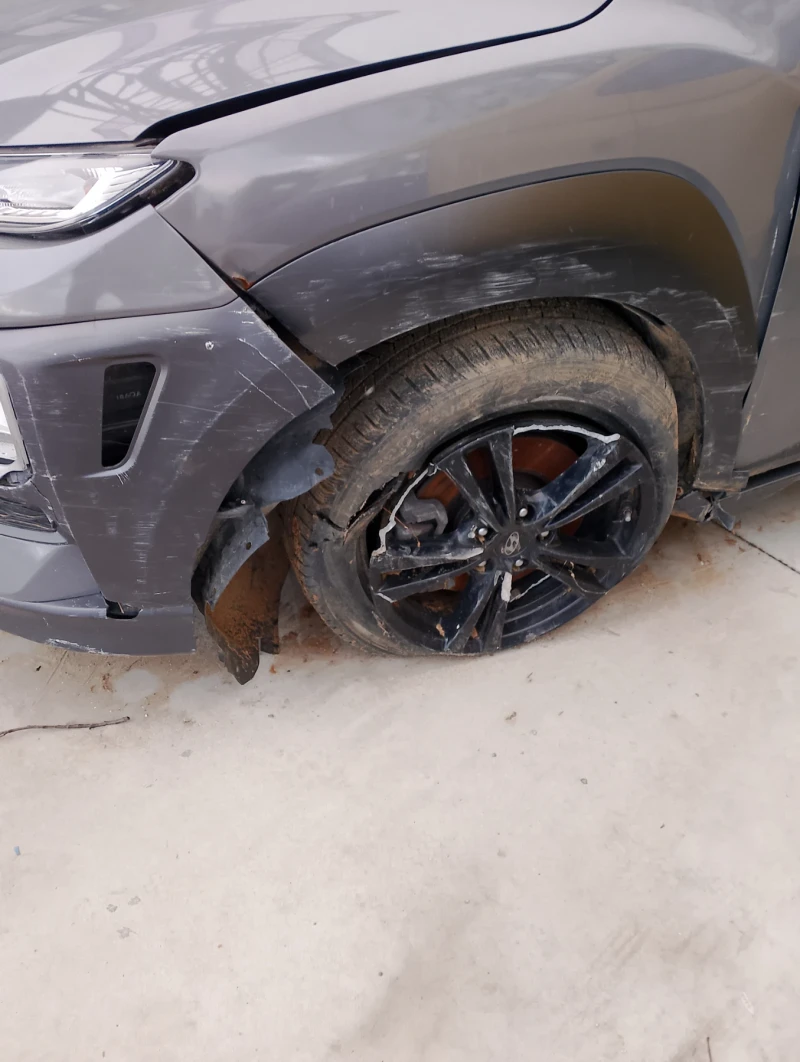 Hyundai Kona, снимка 3 - Автомобили и джипове - 48315595