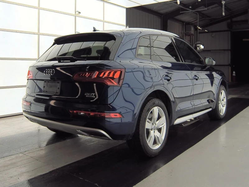 Audi Q5, снимка 2 - Автомобили и джипове - 49553218