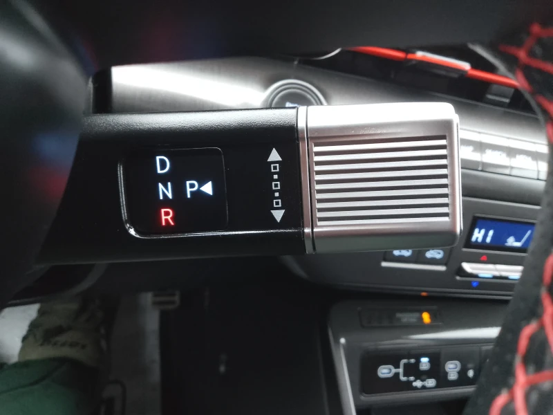 Hyundai Kona 1.0 T-GDI/N-LINE/ЕВРОПЕЙСКА ГАРАНЦИЯ ДО 2029, снимка 14 - Автомобили и джипове - 52342082