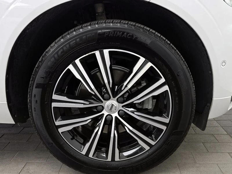 Volvo XC60 КРАЙНА ЦЕНА: 29192 EUR, снимка 5 - Автомобили и джипове - 55967151