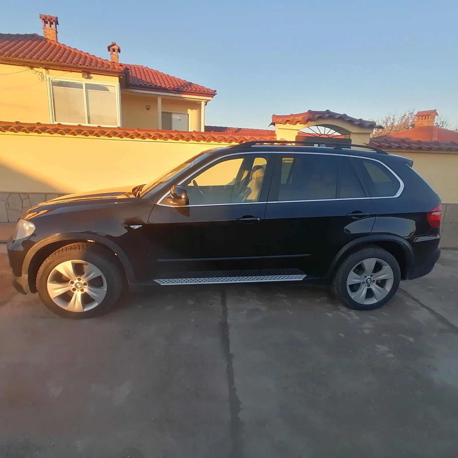 BMW X5 4.8IS - изображение 2