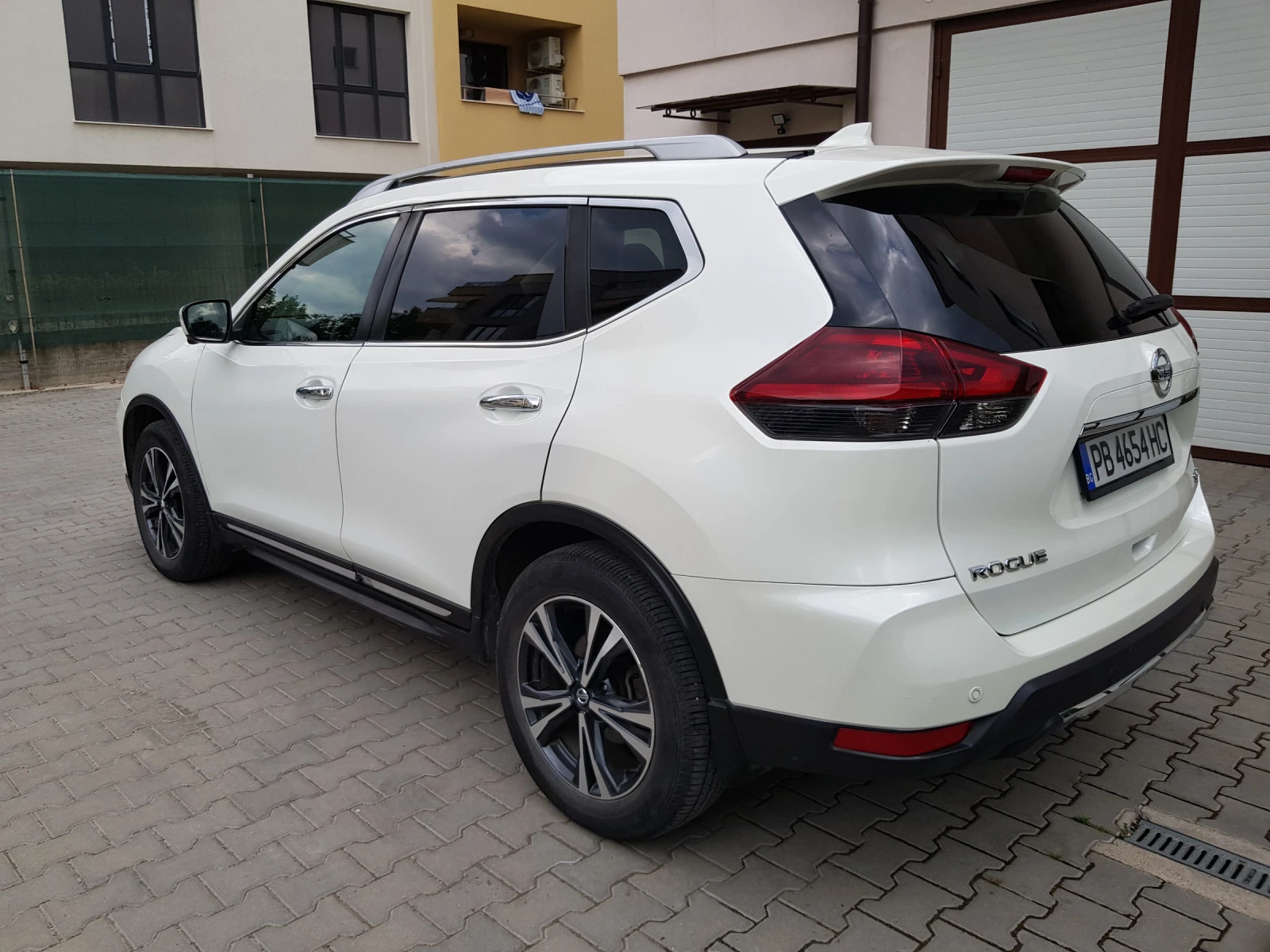 Nissan X-trail 4Х4 2.5i - изображение 4