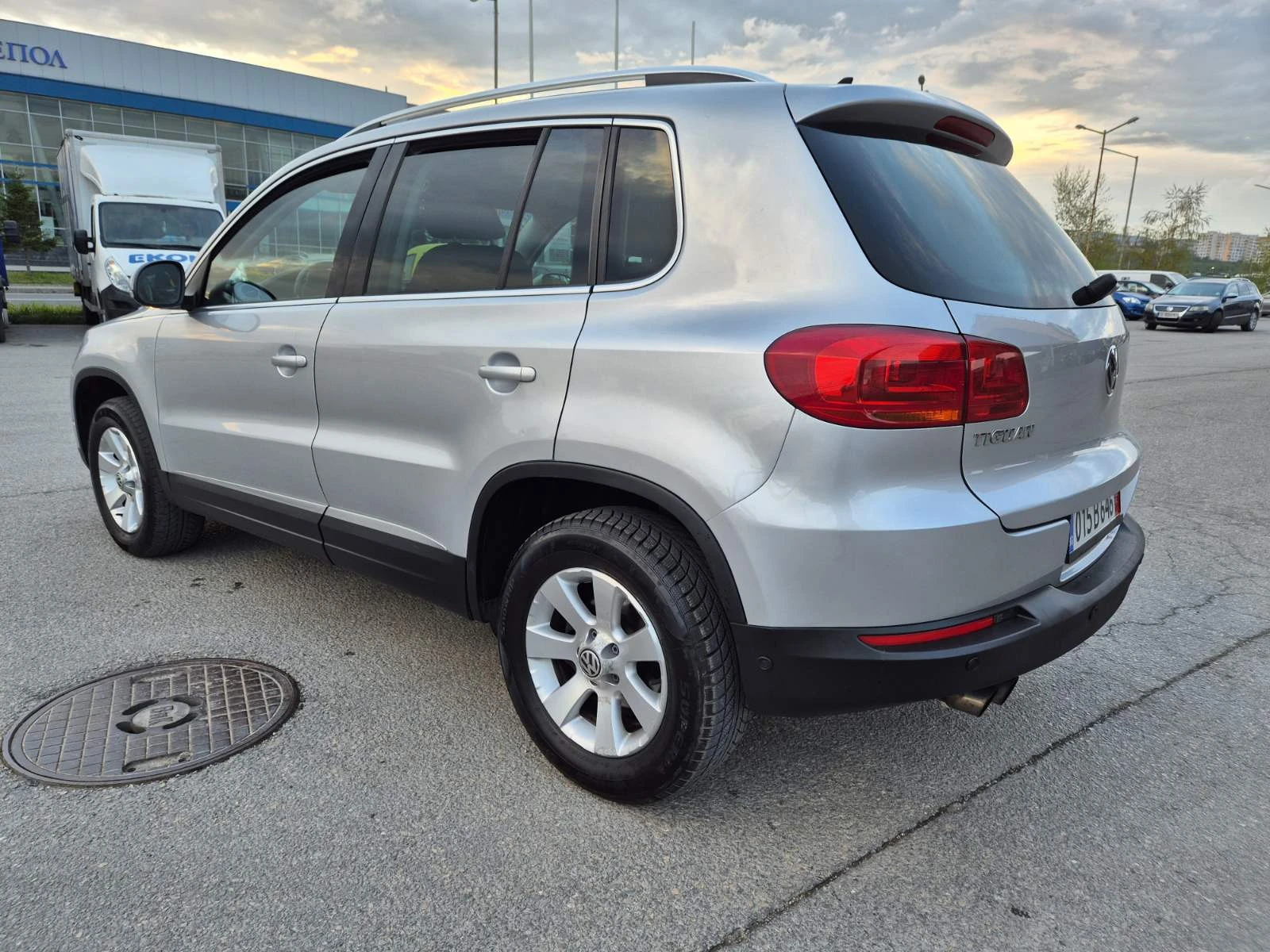 VW Tiguan 2.0TDI 4X4 DSG - изображение 5