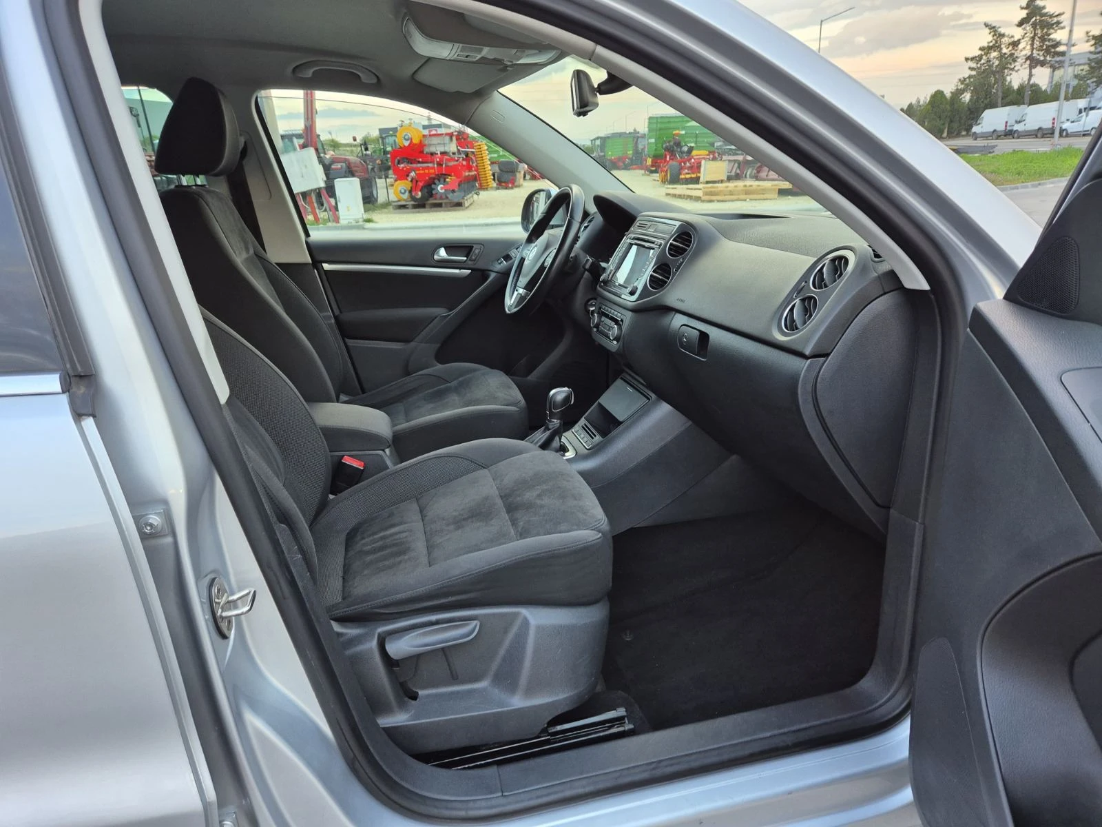 VW Tiguan 2.0TDI 4X4 DSG - изображение 10