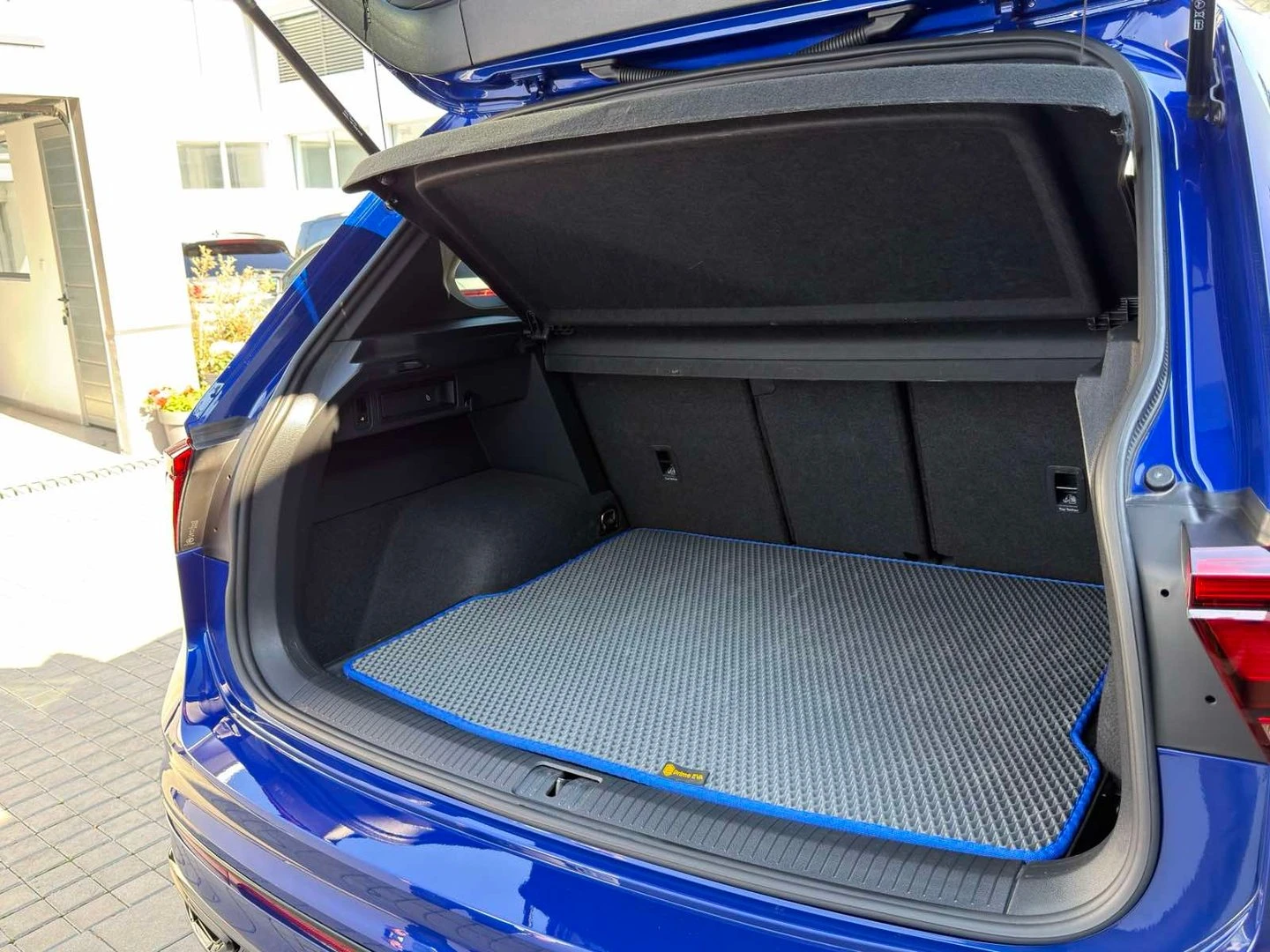 VW Tiguan R-Line 2.0 TDI SCR 4MOTION DSG | Mobile.bg   14