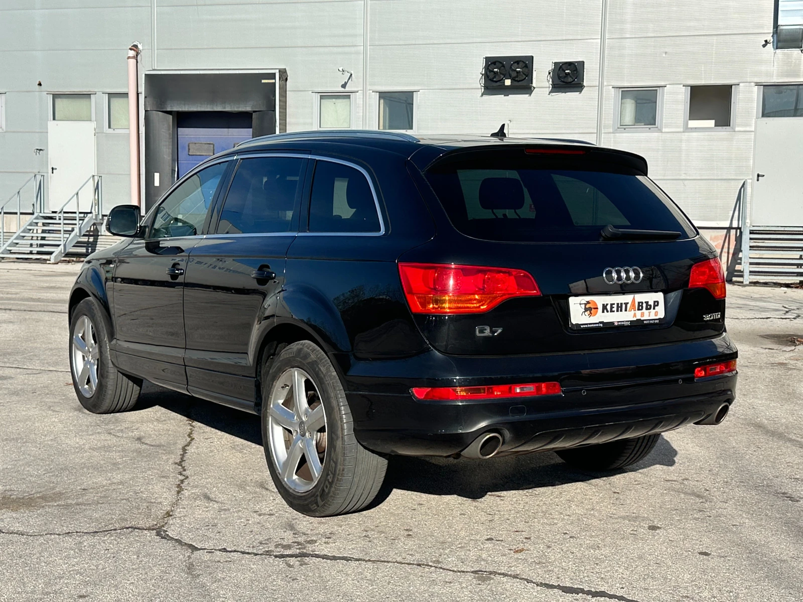 Audi Q7 3.0d/ S line/Панорама - изображение 3