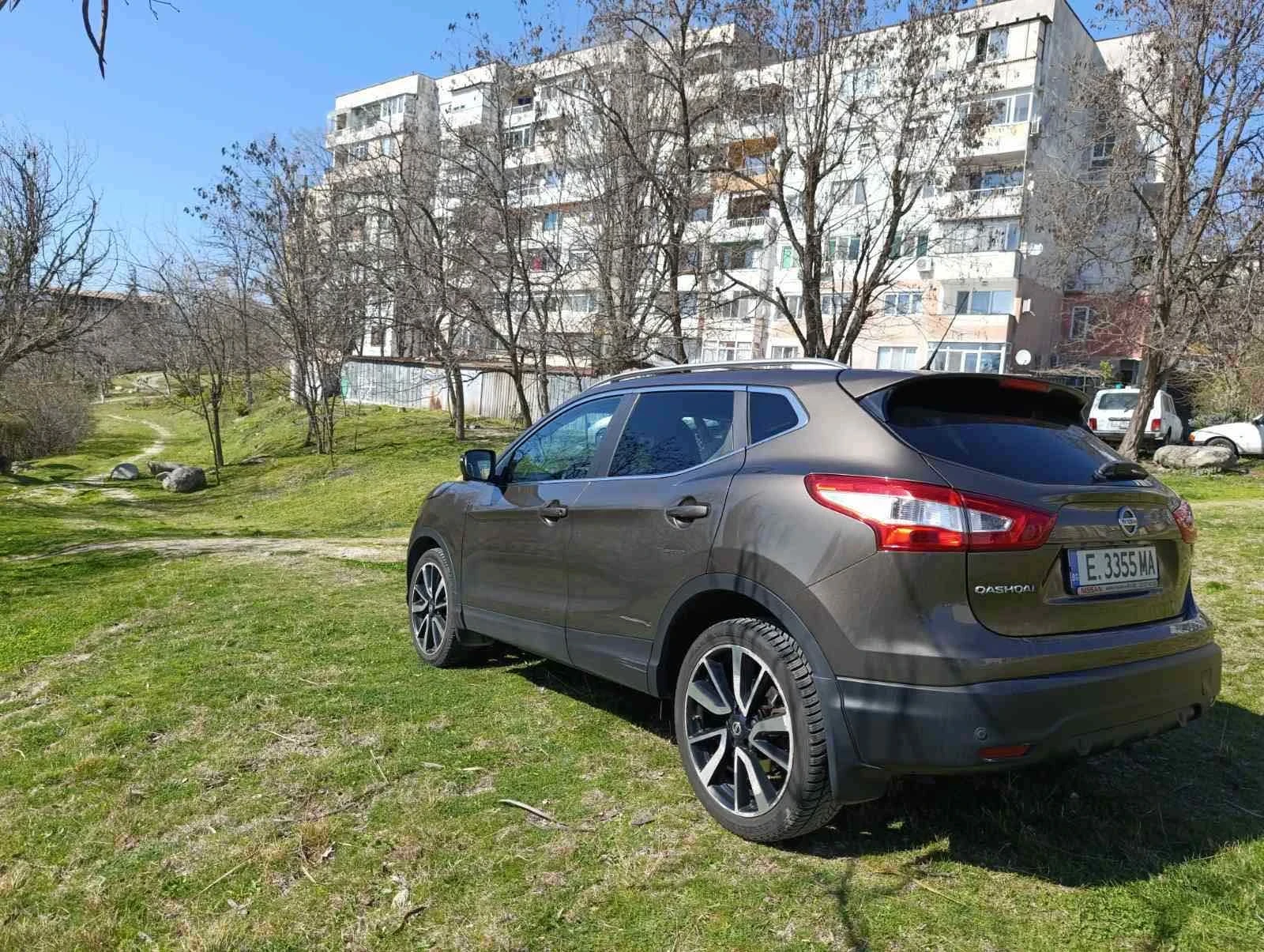 Nissan Qashqai 1.6cdi, снимка 9 - Автомобили и джипове - 53830217