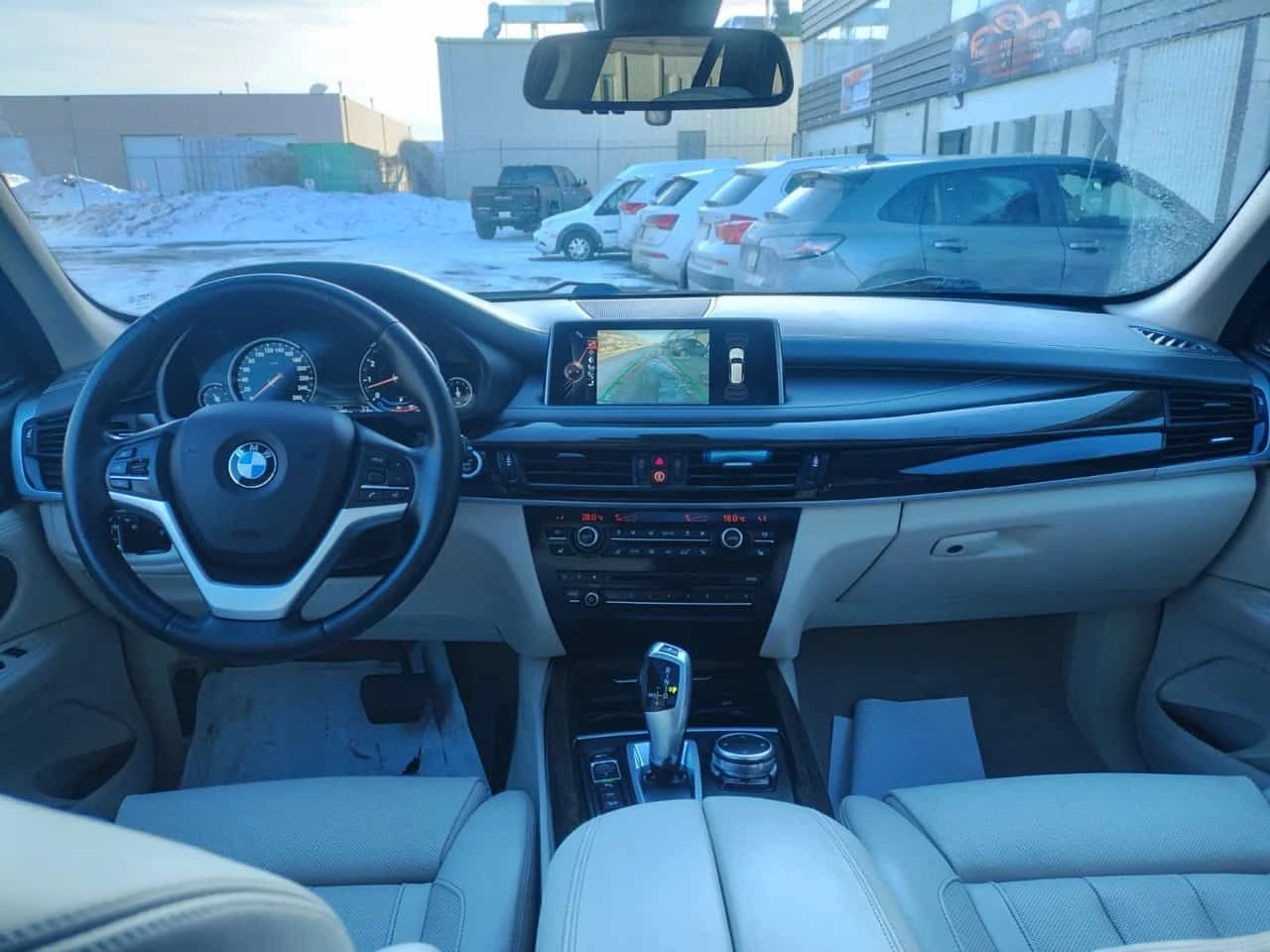 BMW X5 * xDrive35i * COMFORT SEATS* ОБДУХВАНЕ* H/K* ПАНОР, снимка 5 - Автомобили и джипове - 53906874