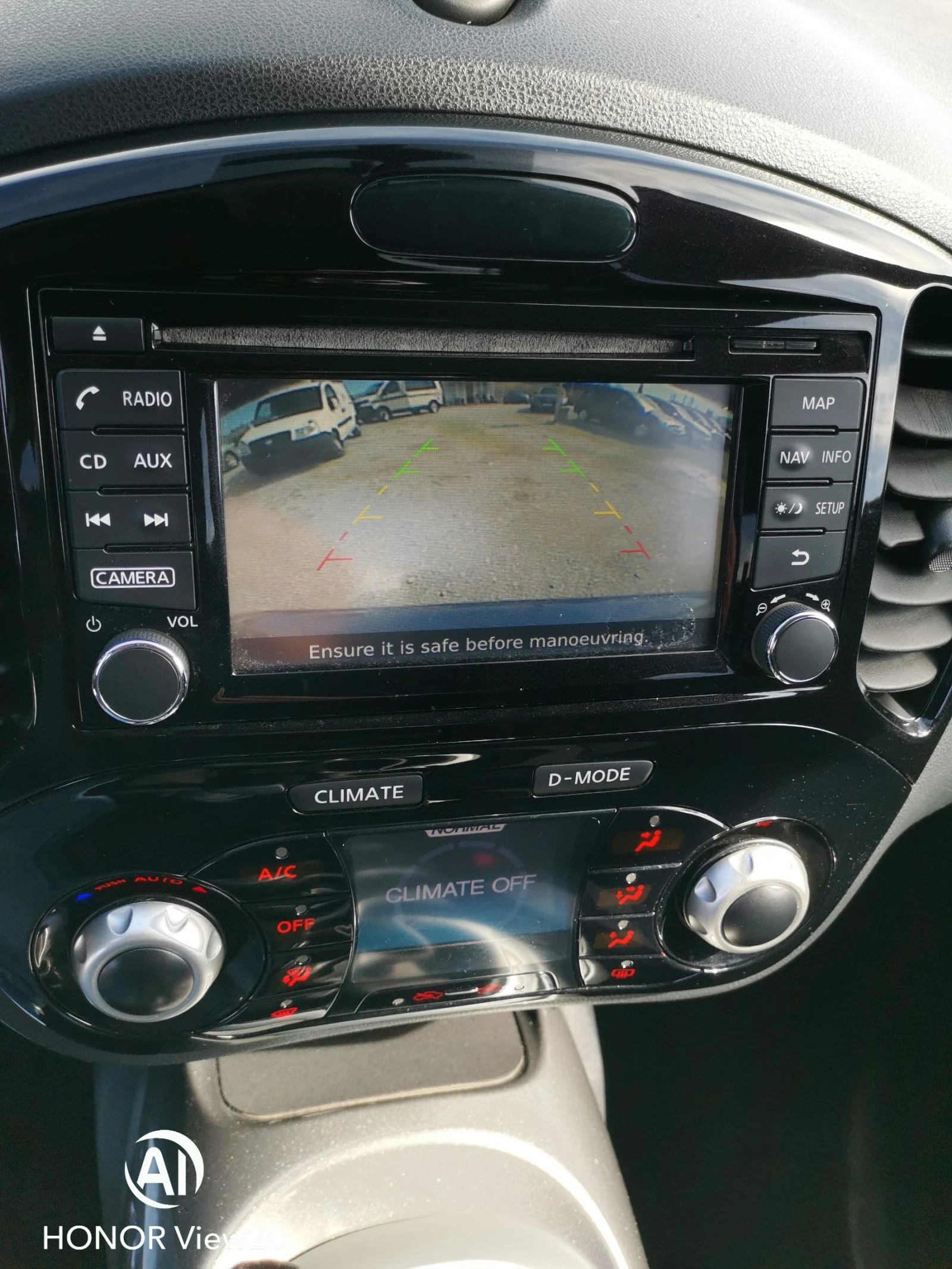 Nissan Juke 1, 5d Navi. Camera, снимка 9 - Автомобили и джипове - 54078516