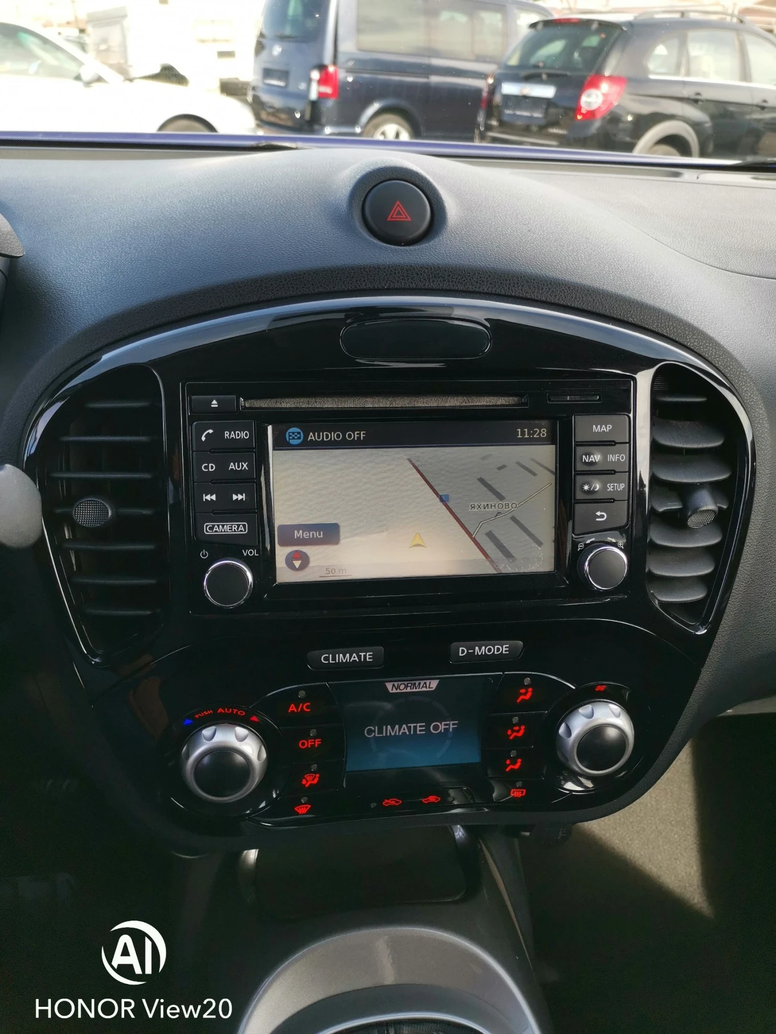 Nissan Juke 1, 5d Navi. Camera, снимка 10 - Автомобили и джипове - 54078516