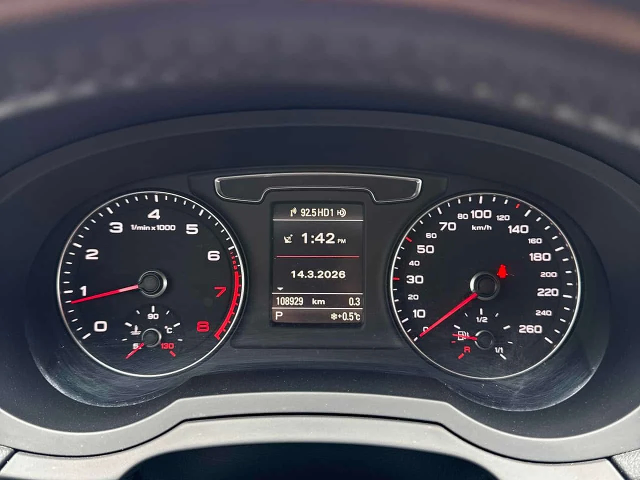 Audi Q3  Technik/BOSE/LED/CAMERA/КЛИП НА МОТОРА , снимка 8 - Автомобили и джипове - 54014633