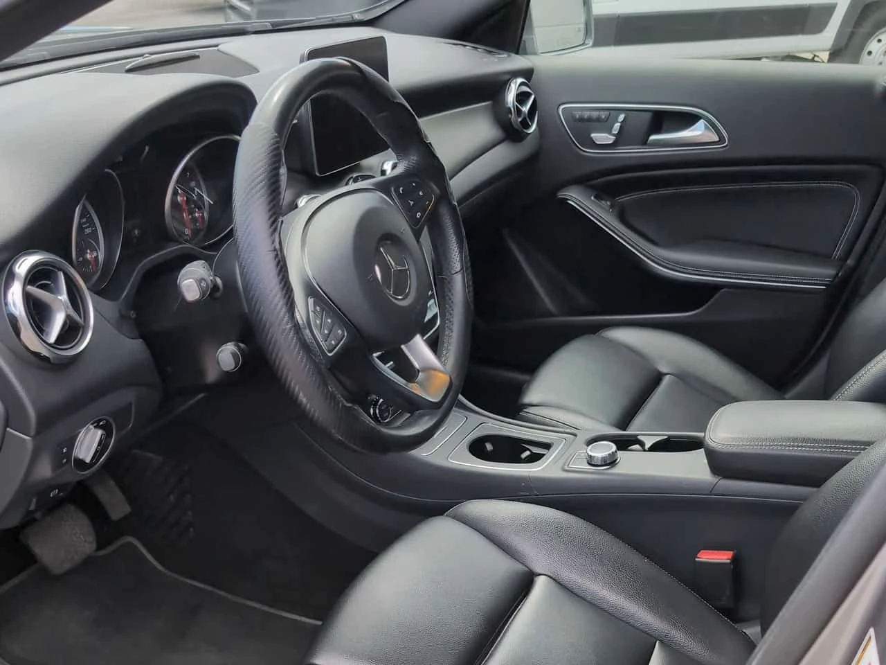 Mercedes-Benz GLA 250 �������� * KEYLESS * CARFAX * ���������� | Mobile.bg � ����������� 5