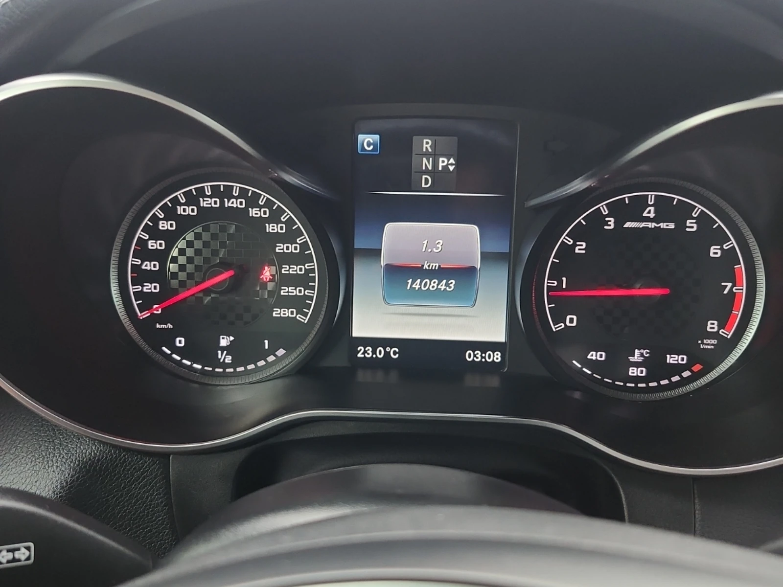 Mercedes-Benz GLC 43 AMG 4MATIC/BURMESTER/PANO/360, снимка 11 - Автомобили и джипове - 54977965