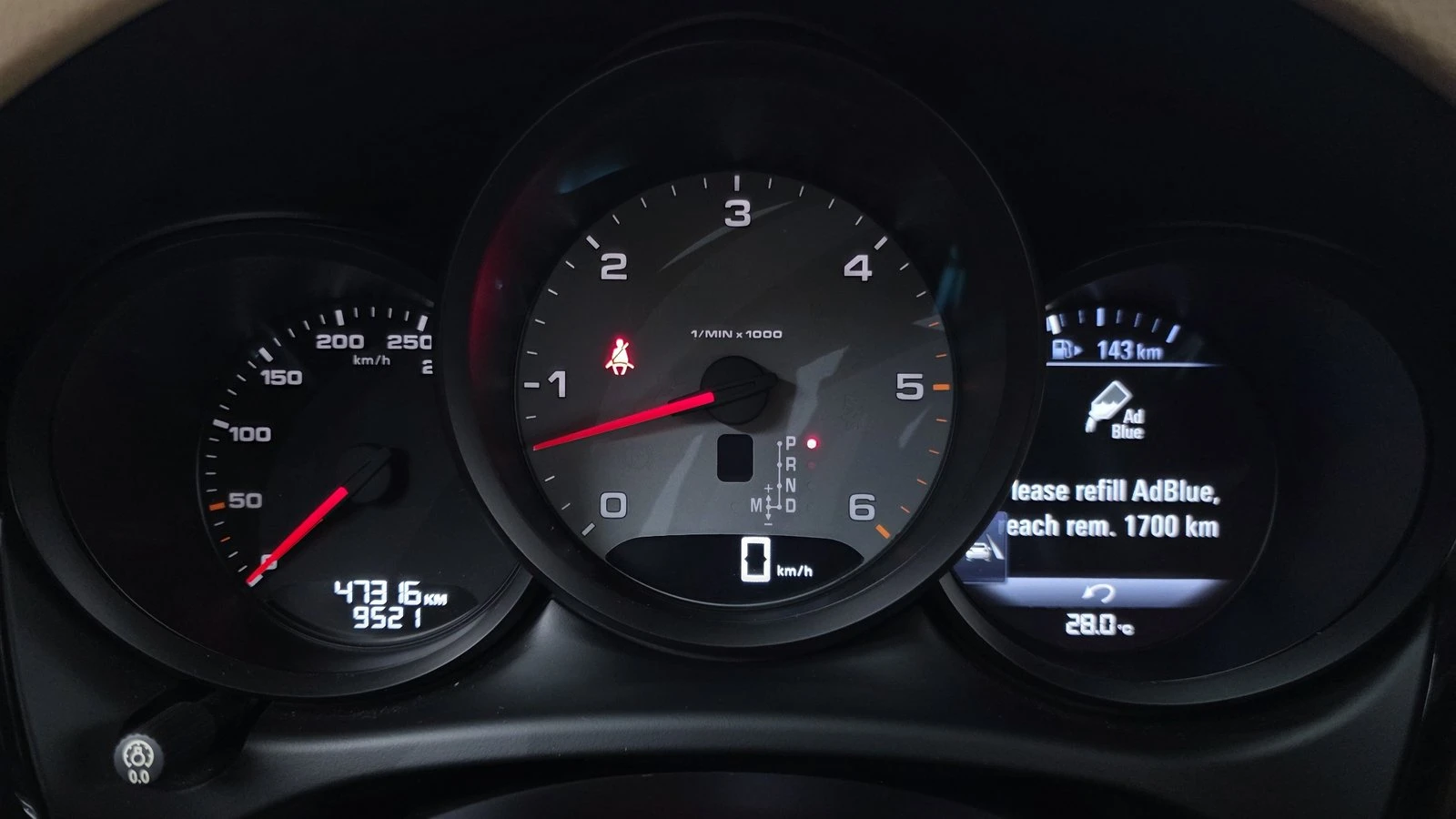 Porsche Macan S Diesel* ЛЮК* ПОДГРЕВ ВОЛАН* КРАЙНА ЦЕНА, снимка 8 - Автомобили и джипове - 55271965