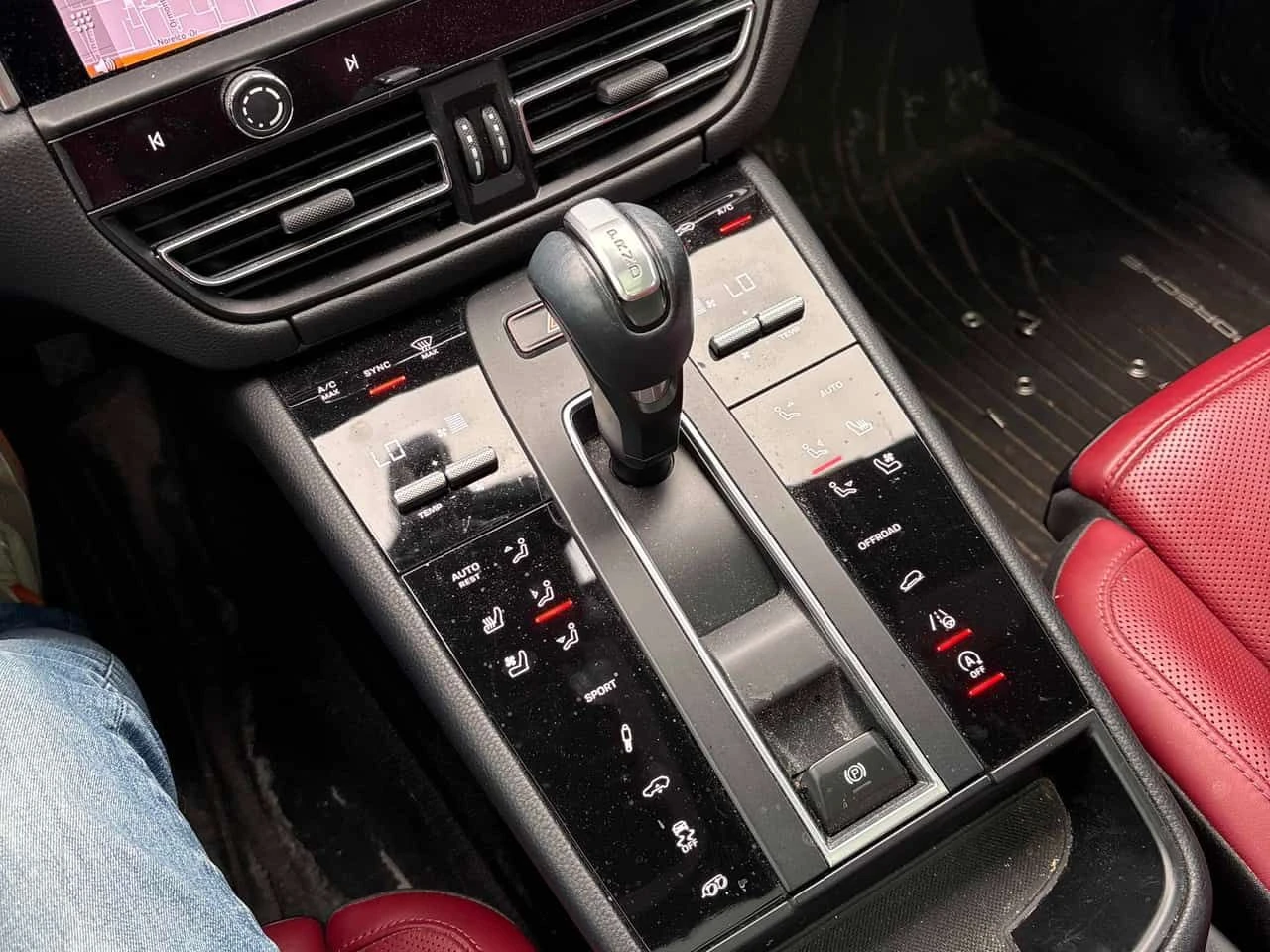 Porsche Macan * GTS * АВТОКРЕДИТ БЕЗ ПЪРВОНАЧАЛНА ВНОСКА* , снимка 9 - Автомобили и джипове - 55575919