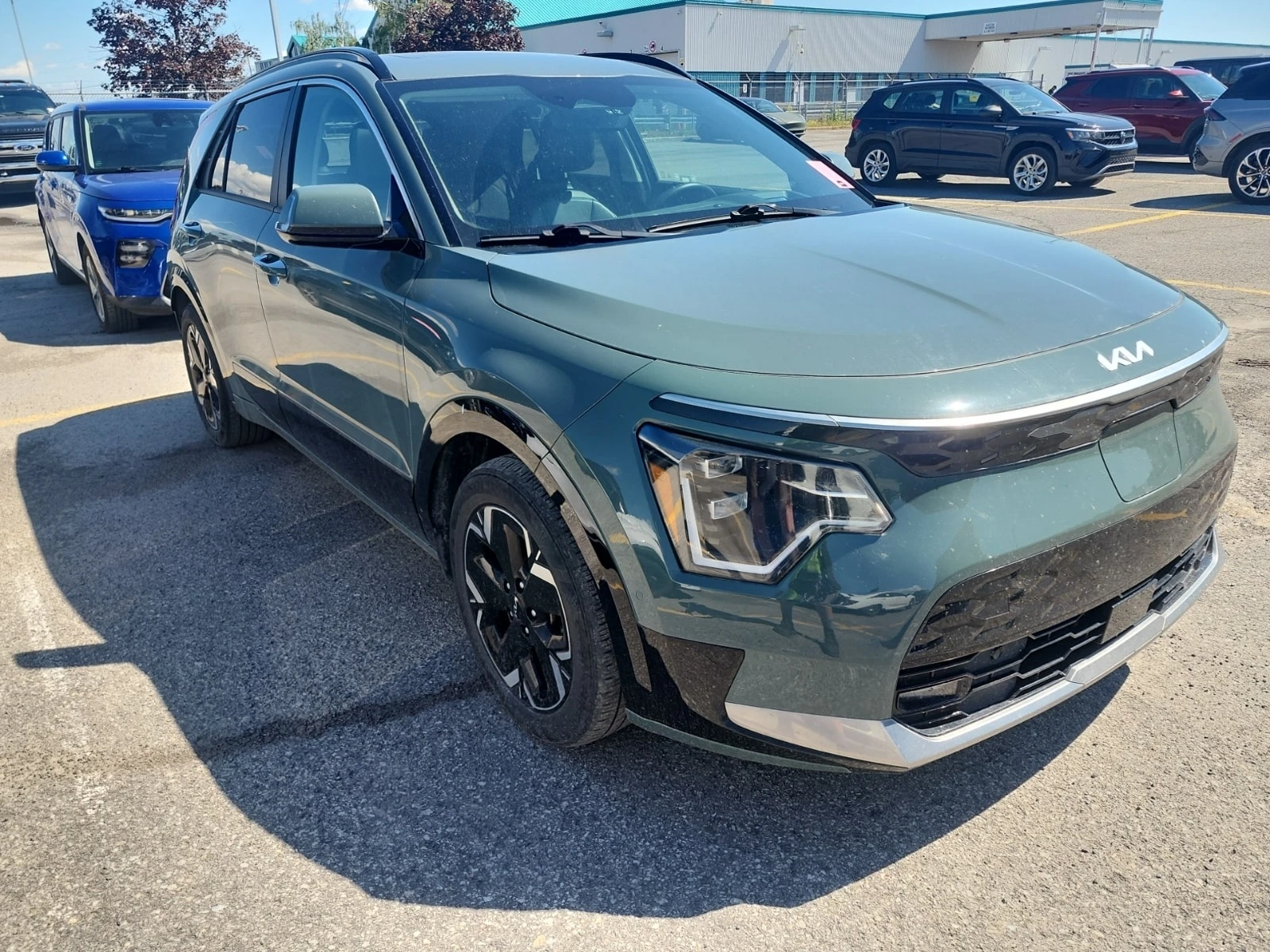 Kia Niro LIMITED/CARFAX/ПОДГРЕВ/ШИБЕДАХ/ФИНАНСИРАНЕ, снимка 2 - Автомобили и джипове - 55991926