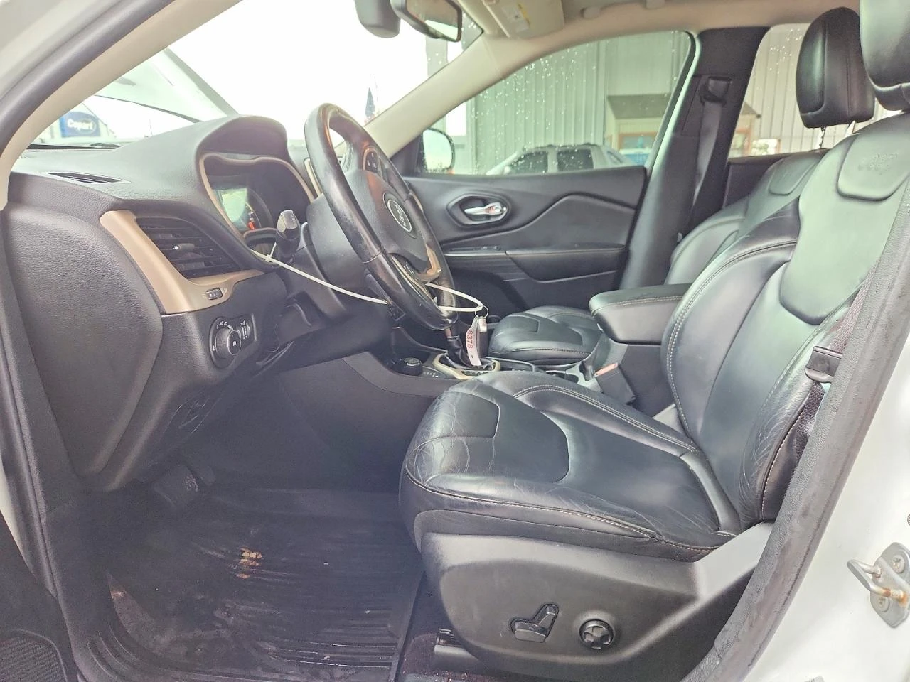 Jeep Cherokee 3.2l Limited, снимка 7 - Автомобили и джипове - 56145927