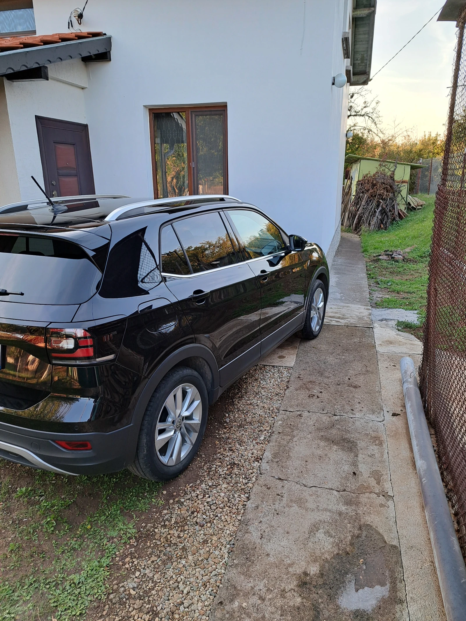 VW T-Cross, снимка 3 - Автомобили и джипове - 56317066