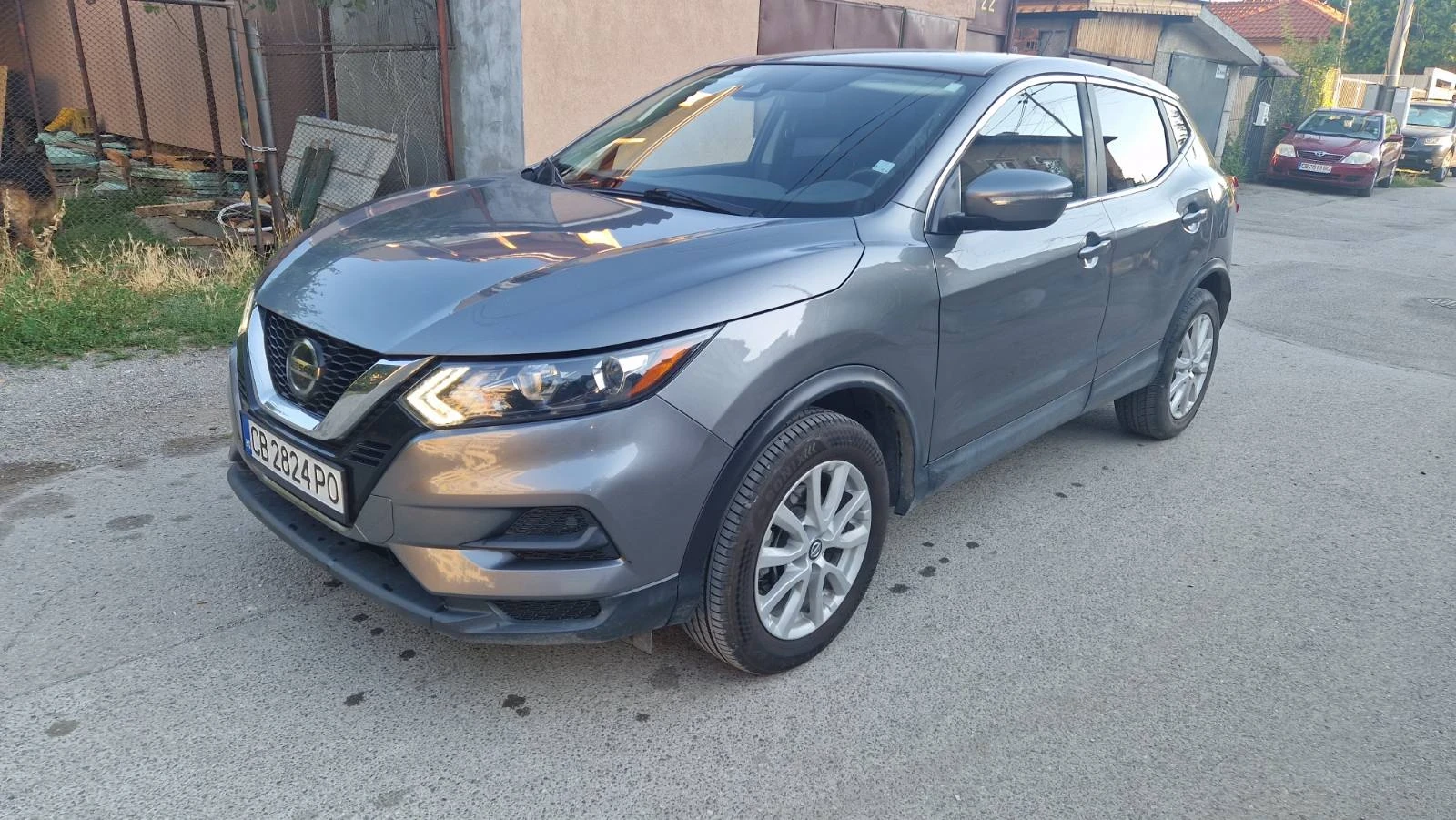Nissan Qashqai, снимка 2 - Автомобили и джипове - 56452351