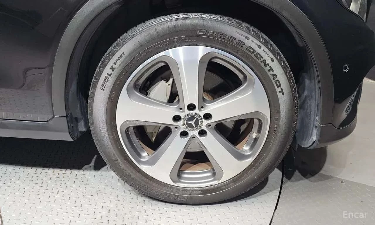 Mercedes-Benz GLC, снимка 17 - Автомобили и джипове - 56737113