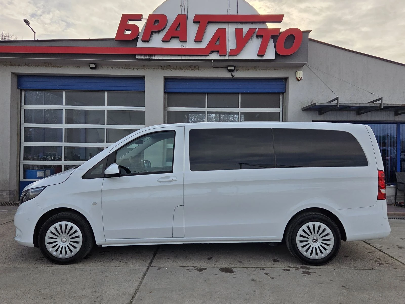 Mercedes-Benz Vito 114 CDI TOURER/8+ 1/AUTOMATIC/4x4 - изображение 5