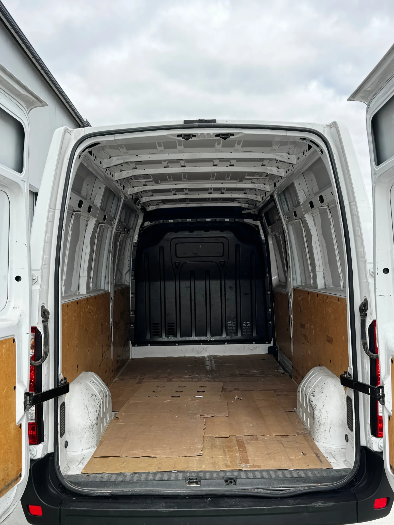 Renault Master 2.3 DCI L3 H2 , снимка 12 - Бусове и автобуси - 56707860
