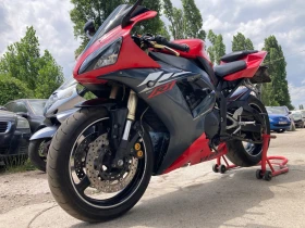  Yamaha YZF-R1