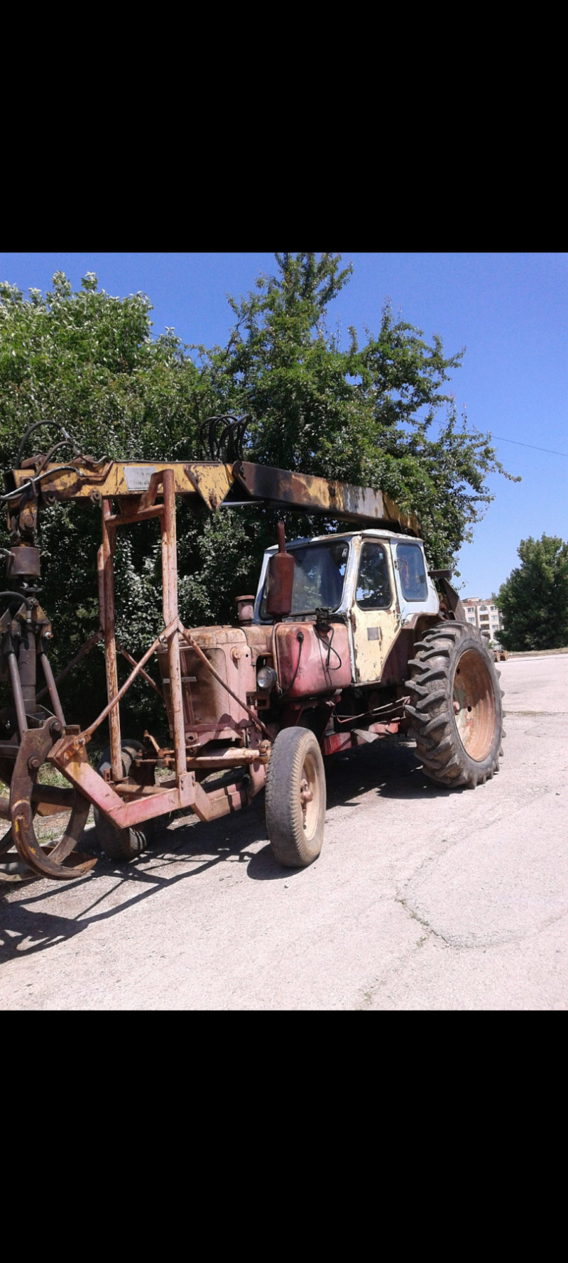 Трактор ЮМЗ, снимка 1 - Селскостопанска техника - 46472047